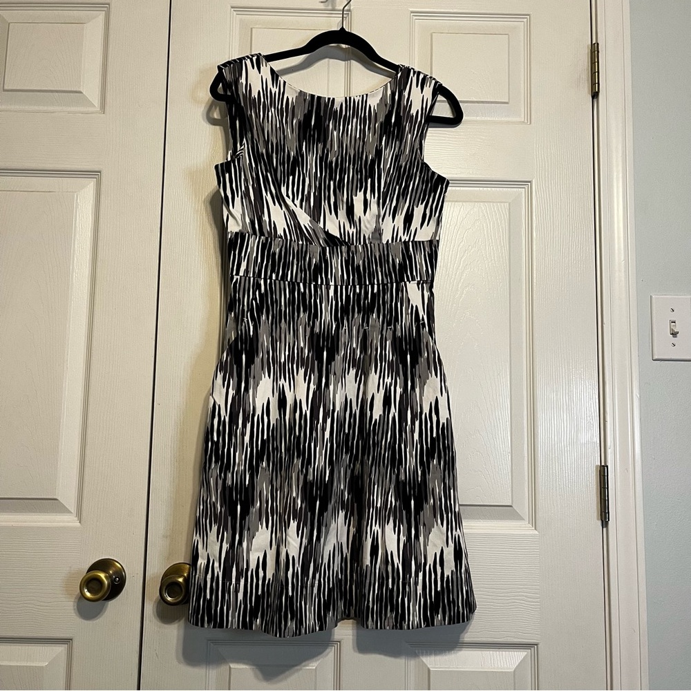 Calvin Klein Black and White A Line Monochrome Abstract Short Dress Size 8